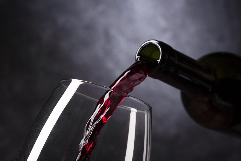 jak zrobić wino z winogron bez drożdży